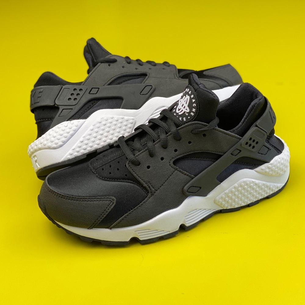 NIKE Air Huarache